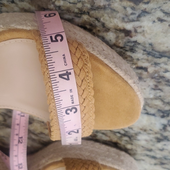 Platform Heels - Picture 9 of 11